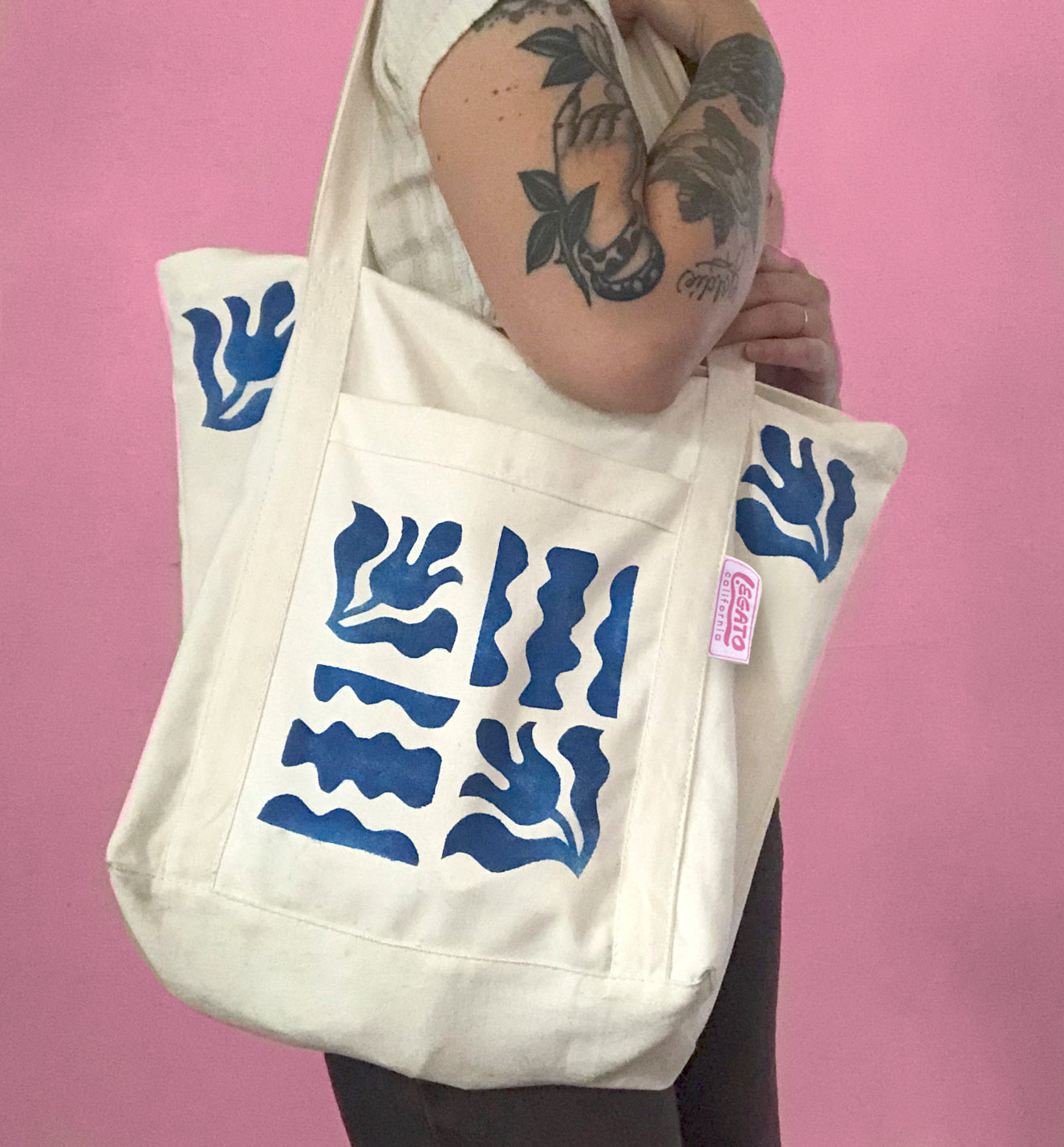 "Blue Flowers" Zipper Tote